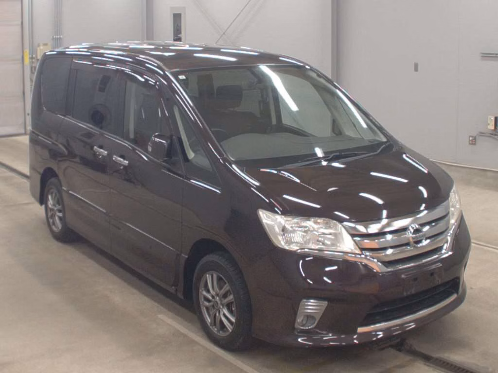 NISSAN SERENA