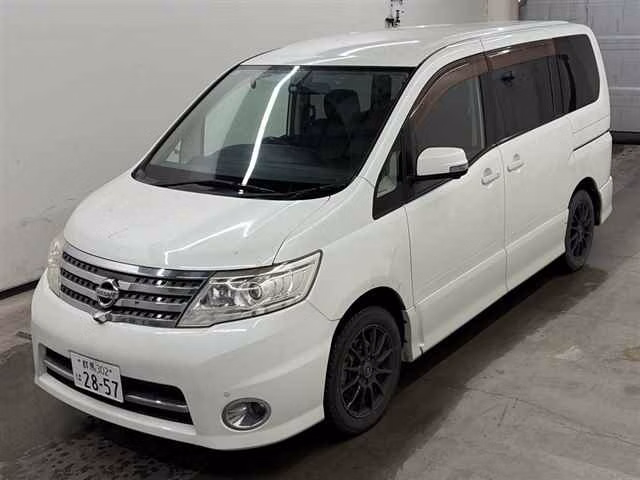 NISSAN SERENA