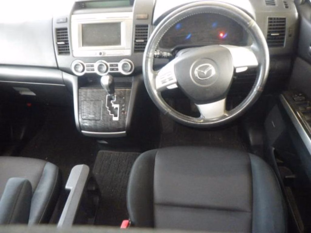 MAZDA MPV