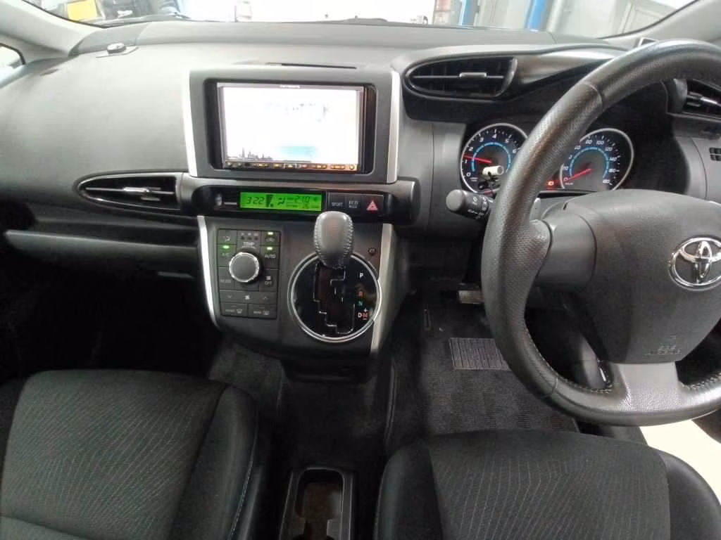 TOYOTA WISH