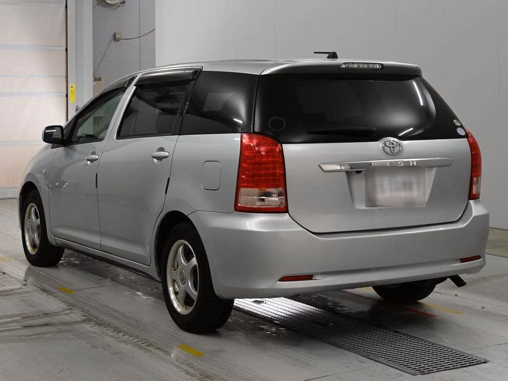 TOYOTA WISH