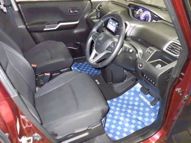 MITSUBISHI DELICA D:2