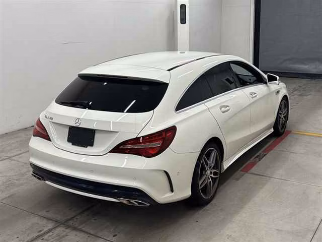 MERCEDES-BENZ CLA-CLASS