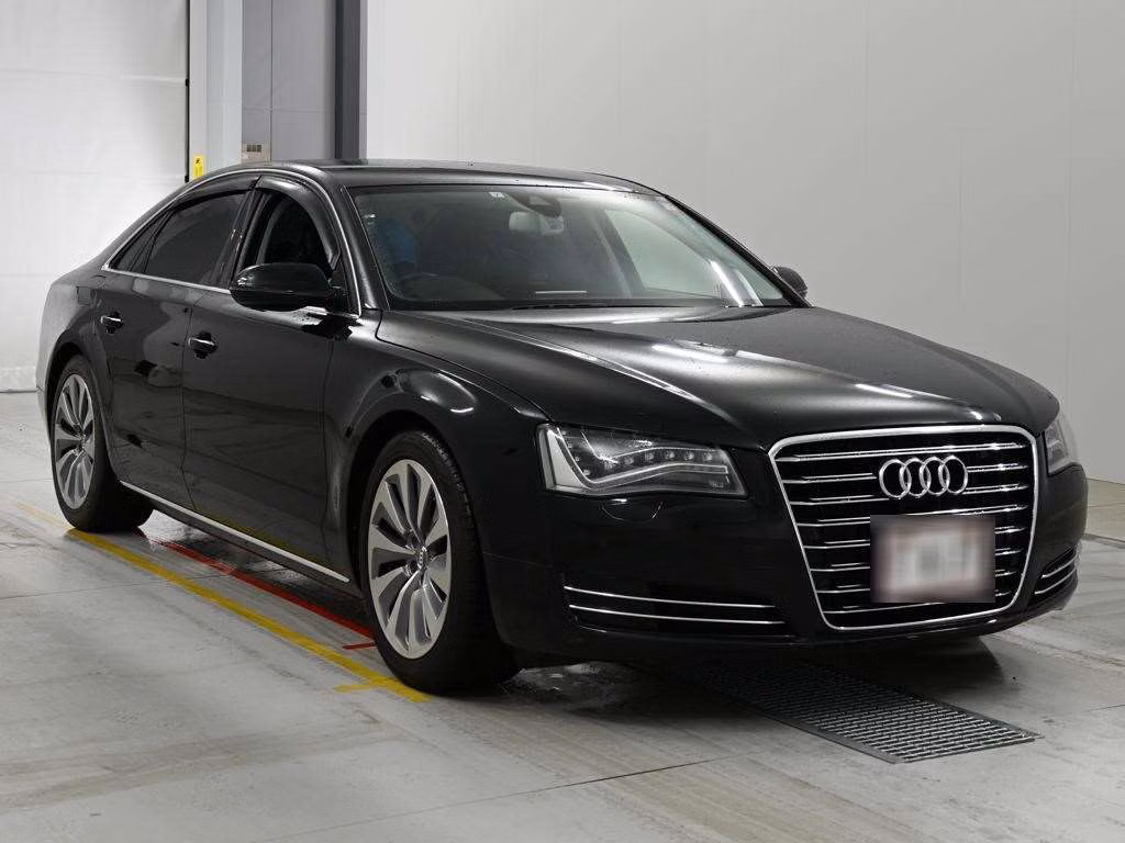 AUDI A8