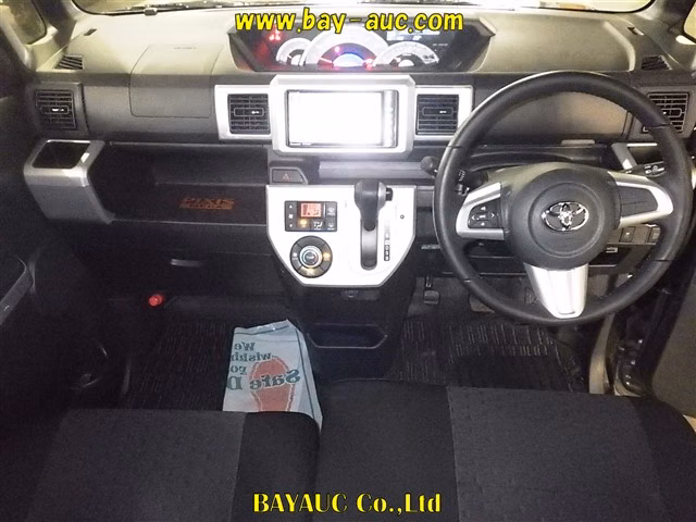 TOYOTA PIXIS MEGA