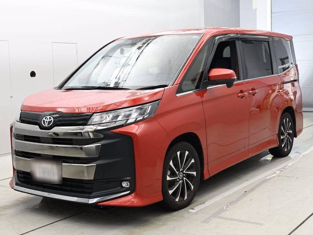 TOYOTA NOAH