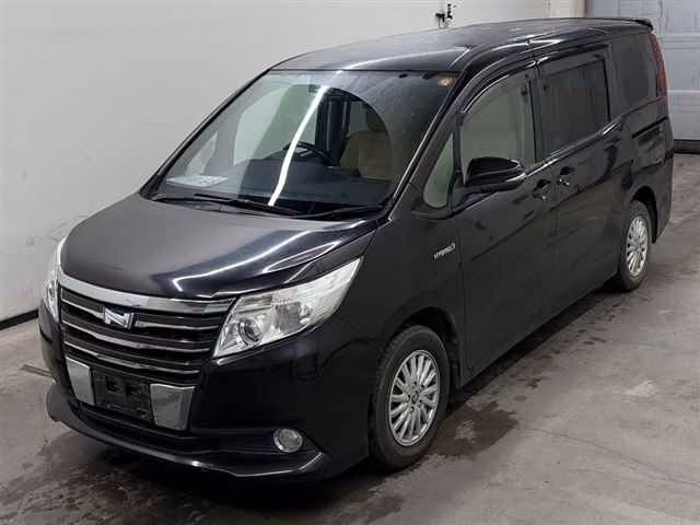 TOYOTA NOAH