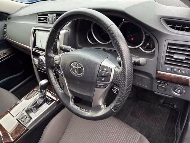 TOYOTA MARK X