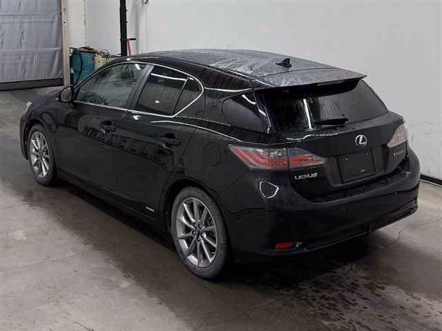 LEXUS CT200H