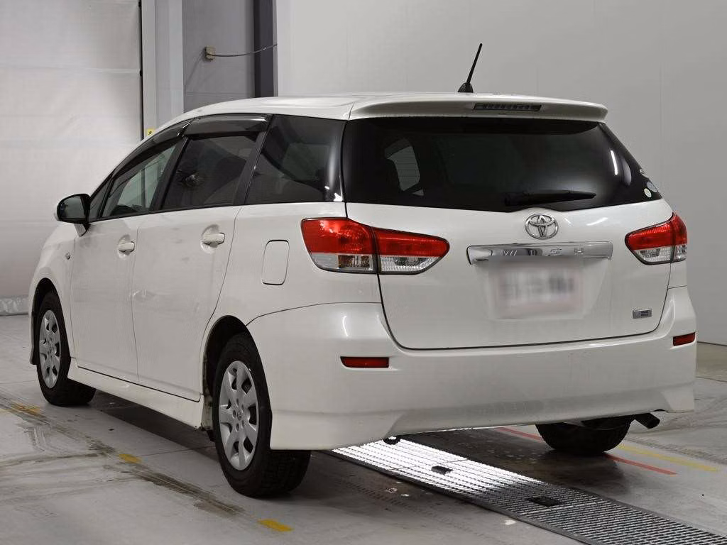 TOYOTA WISH