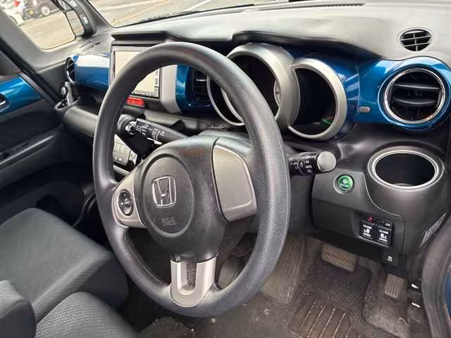HONDA N-BOX+