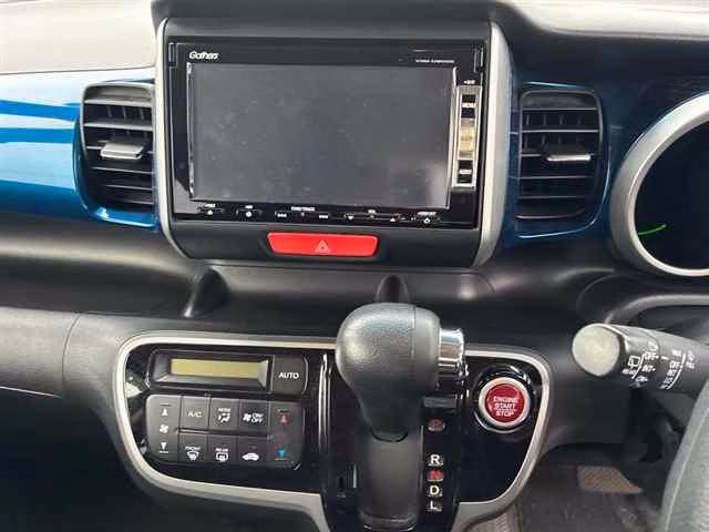 HONDA N-BOX+