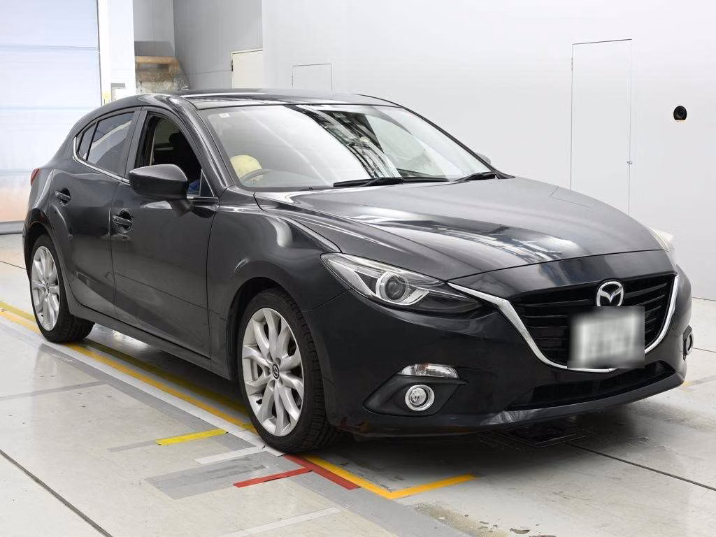 MAZDA AXELA