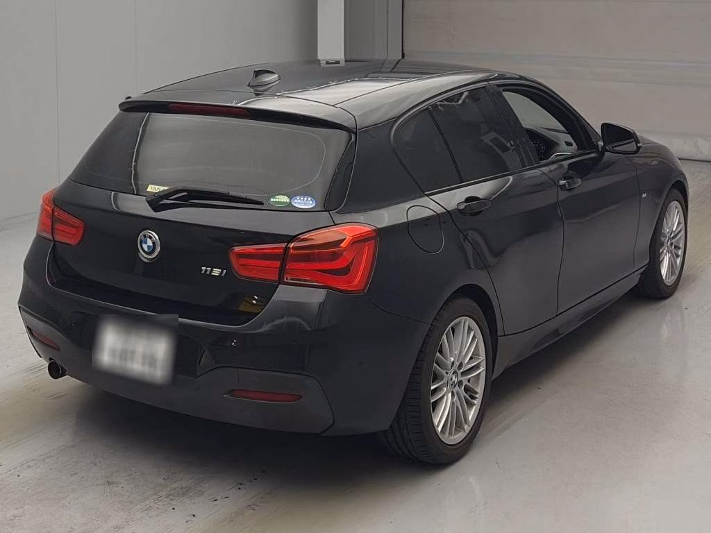 BMW 1-SERIES