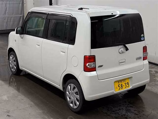 DAIHATSU MOVE CONTE