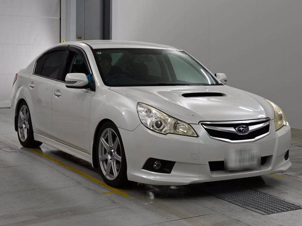 SUBARU LEGACY B4
