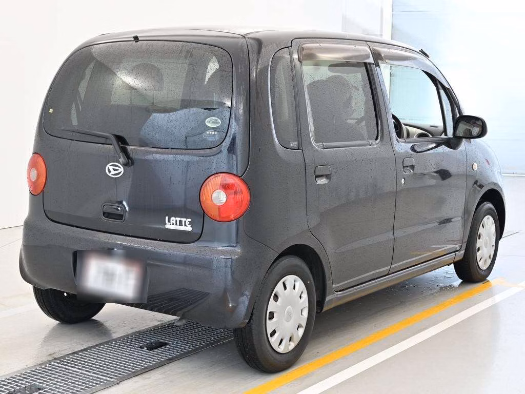 DAIHATSU MOVE LATTE