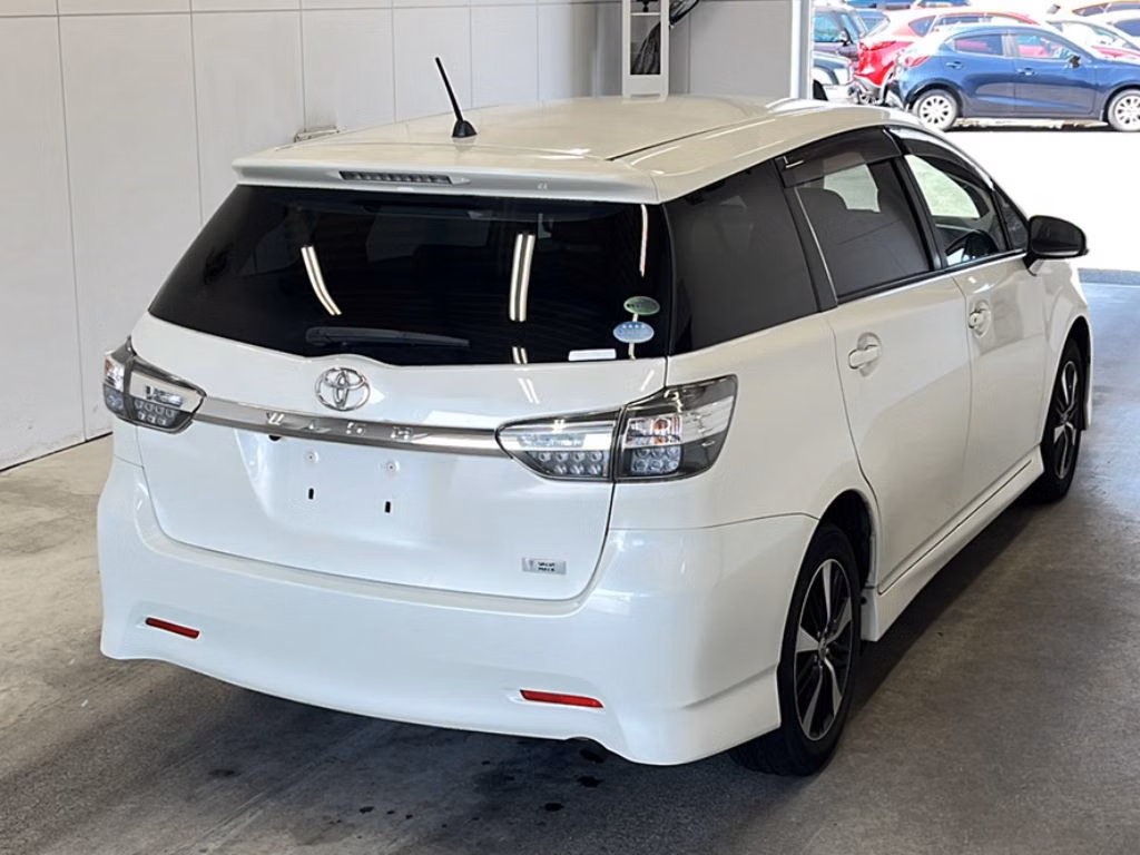 TOYOTA WISH