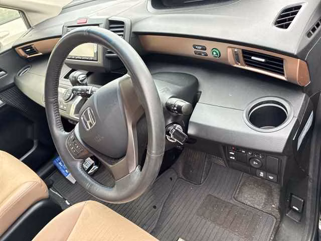 HONDA FREED