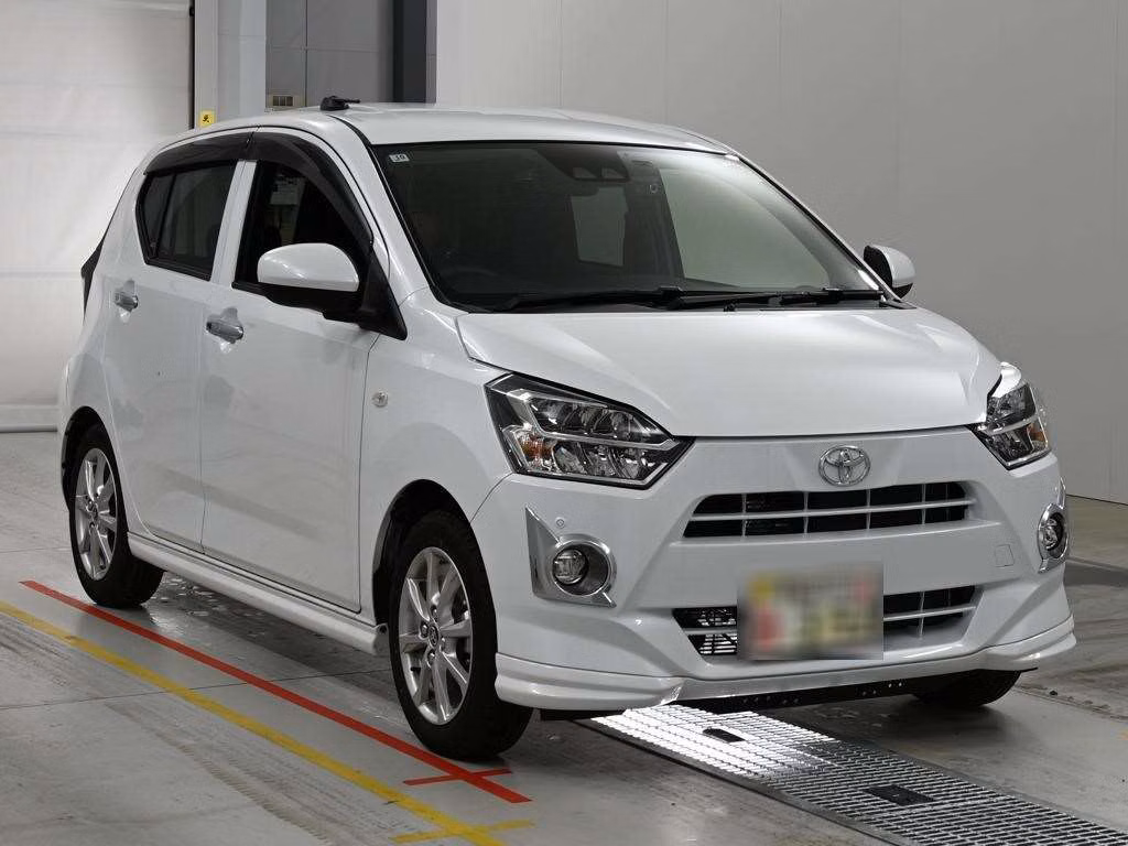 TOYOTA PIXIS EPOCH
