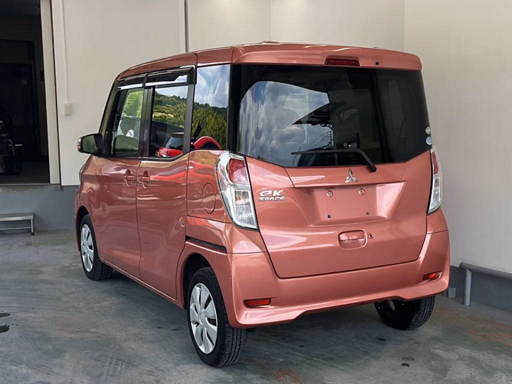 MITSUBISHI EK SPACE