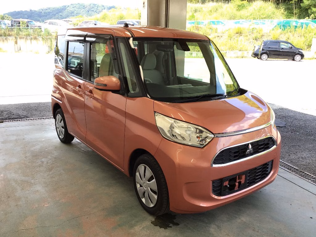 MITSUBISHI EK SPACE