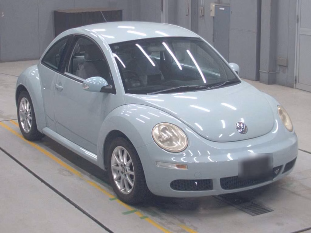 VOLKSWAGEN BEETLE