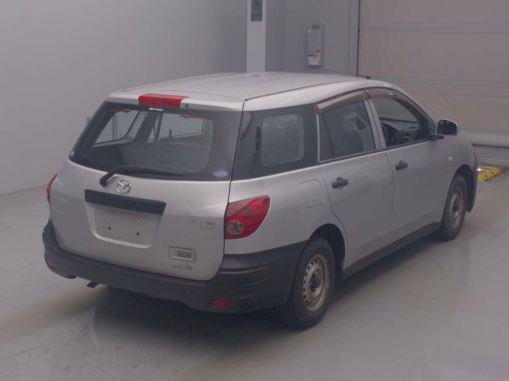 MAZDA FAMILIA