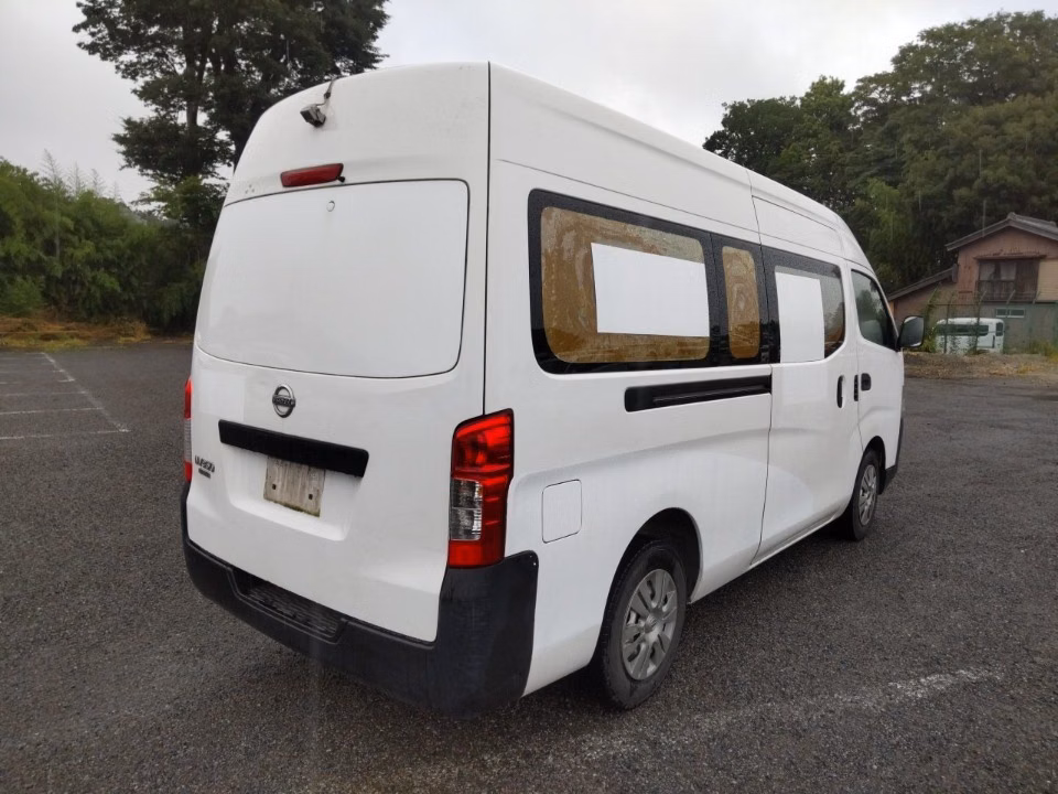 NISSAN NV350 CARAVAN