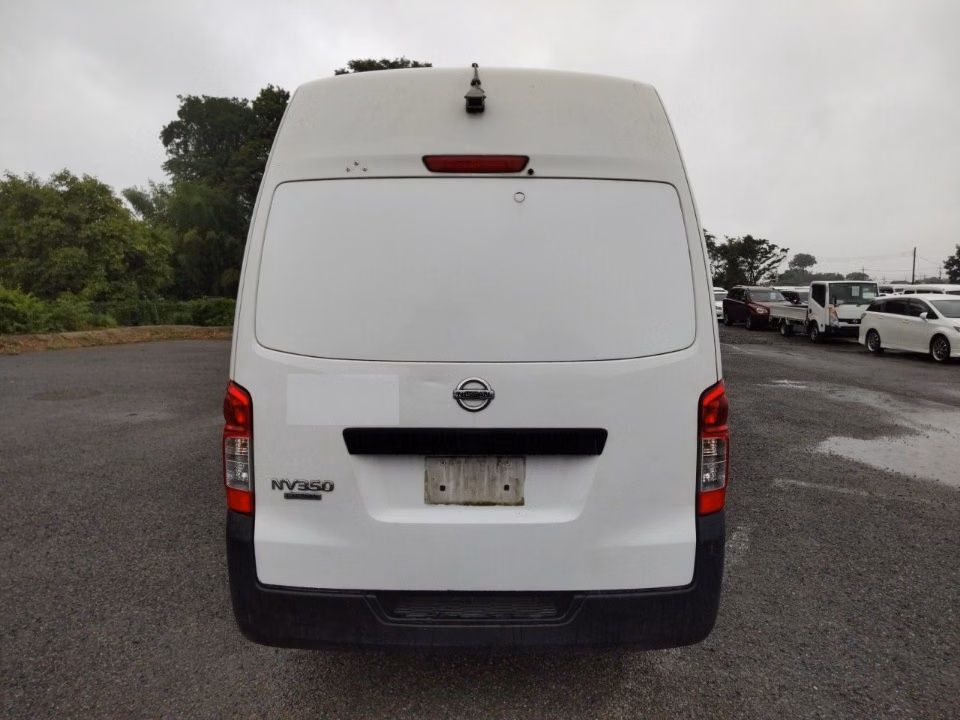 NISSAN NV350 CARAVAN
