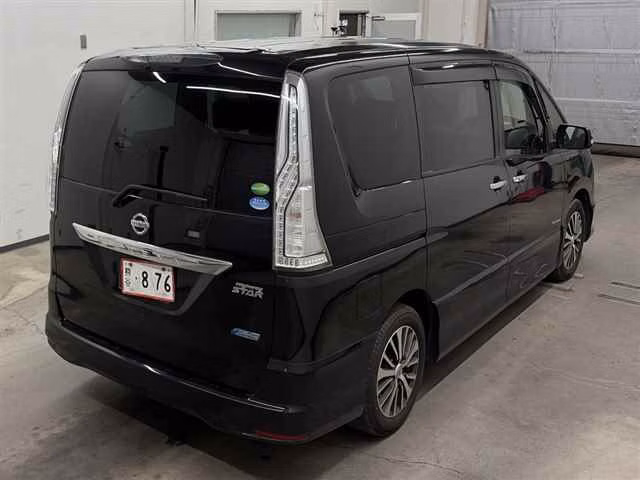 NISSAN SERENA