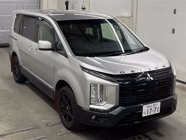 MITSUBISHI DELICA D:5