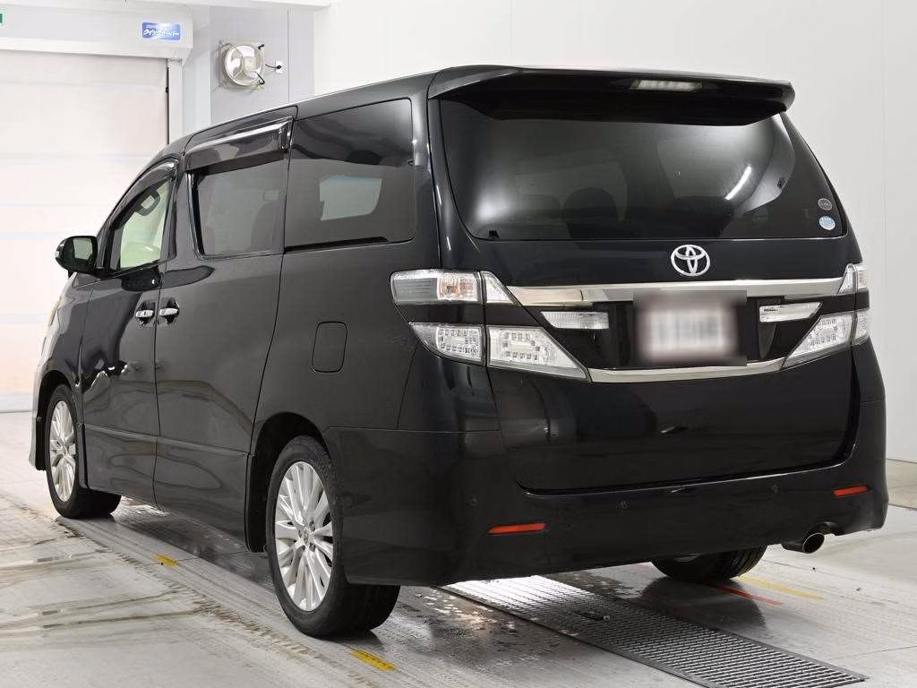TOYOTA VELLFIRE