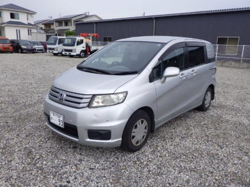 HONDA FREED SPIKE