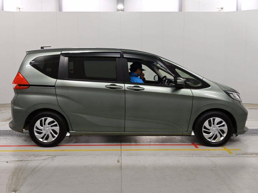 HONDA FREED+
