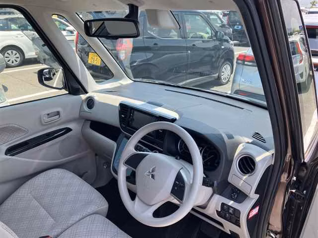 MITSUBISHI EK SPACE