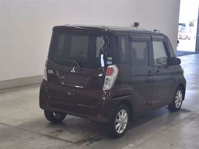 MITSUBISHI EK SPACE