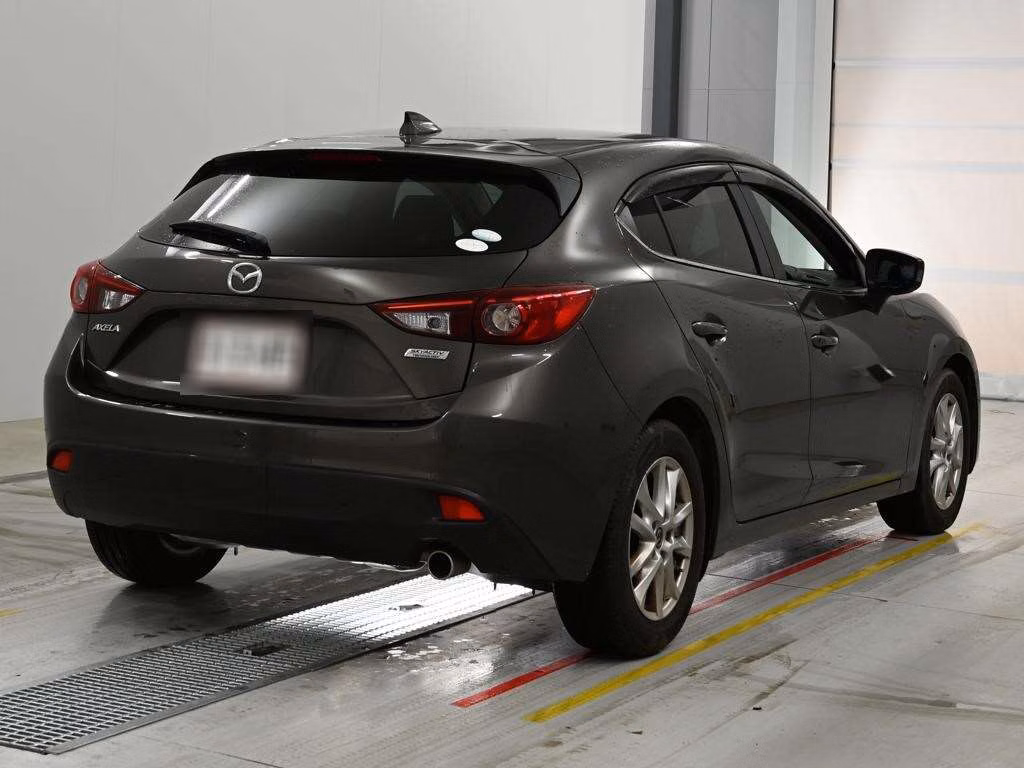 MAZDA AXELA