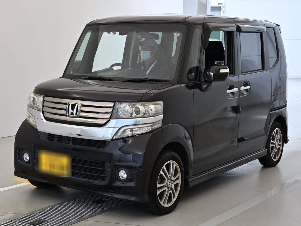 HONDA N-BOX