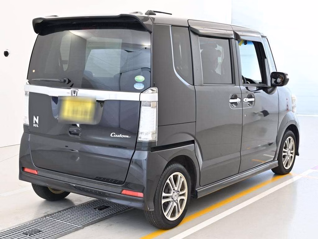 HONDA N-BOX