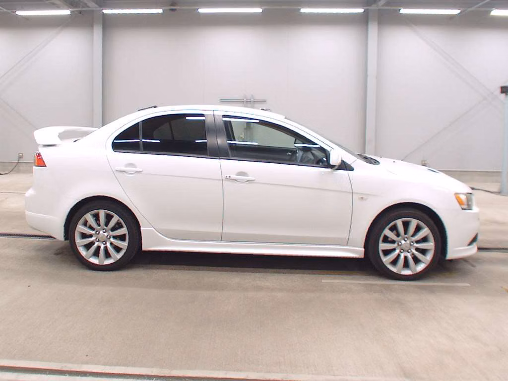 MITSUBISHI GALANT FORTIS