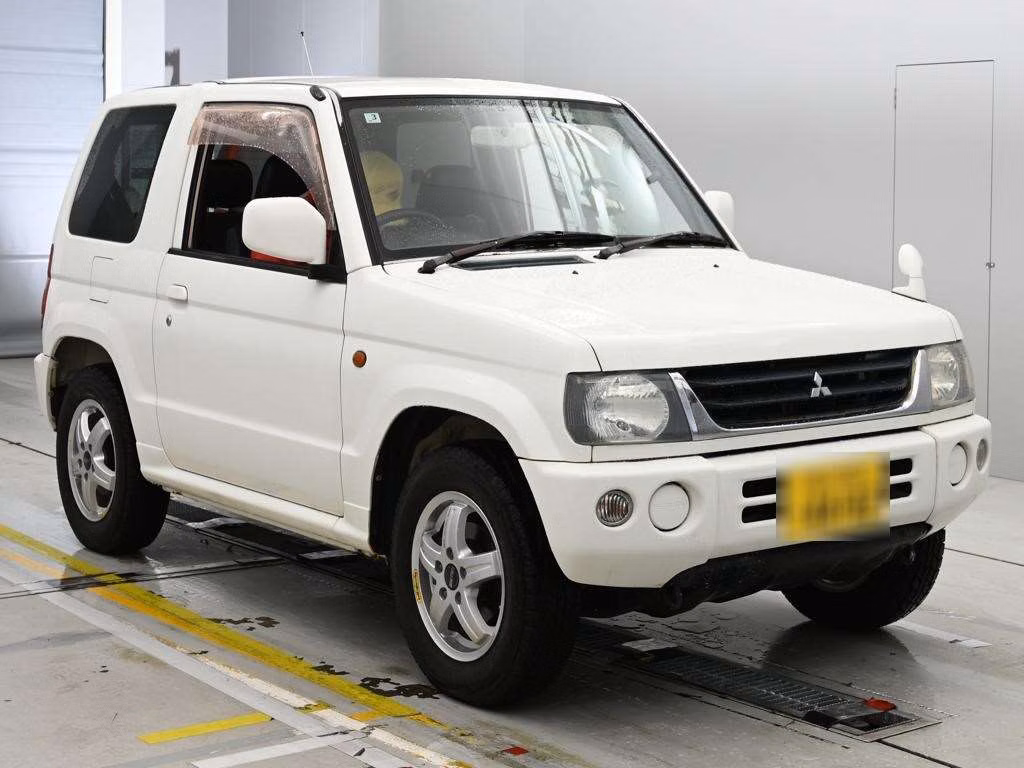 MITSUBISHI PAJERO MINI