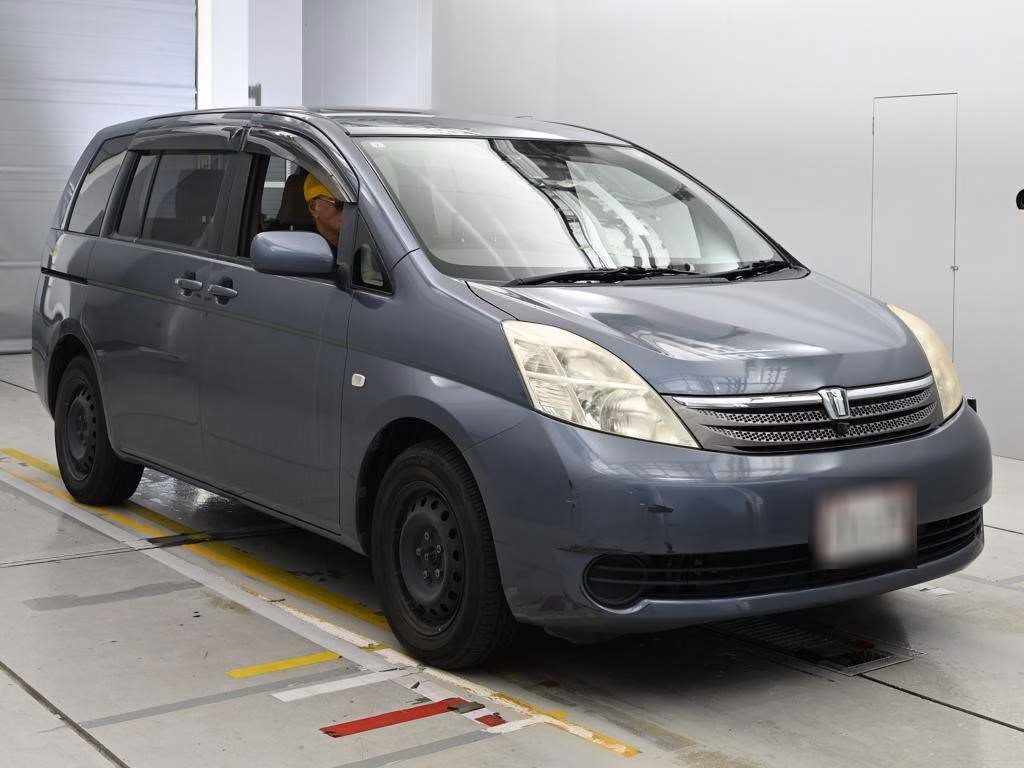 TOYOTA ISIS