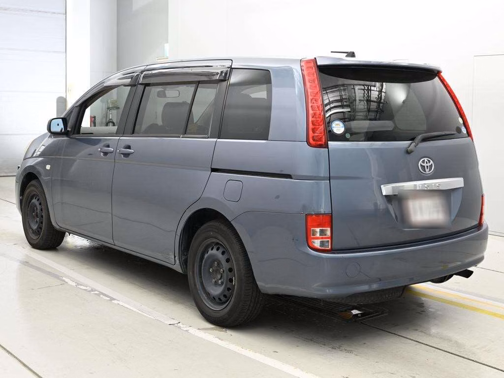 TOYOTA ISIS