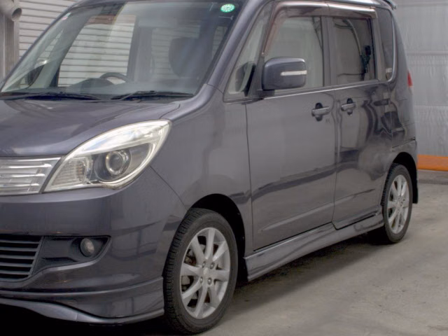 MITSUBISHI DELICA D:2