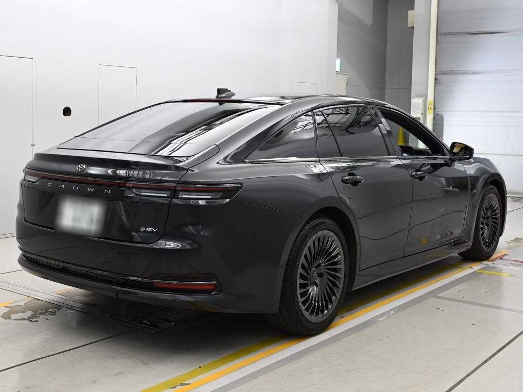 TOYOTA CROWN
