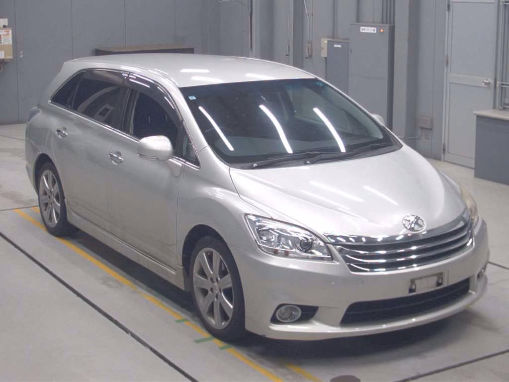 TOYOTA MARK X ZIO