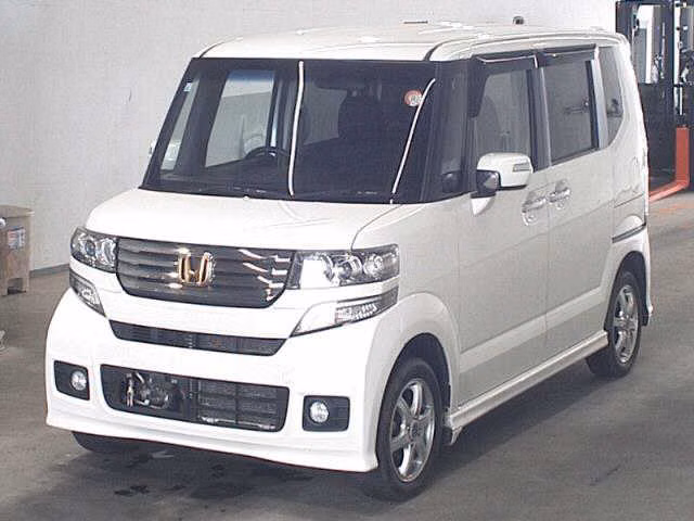 HONDA N-BOX+