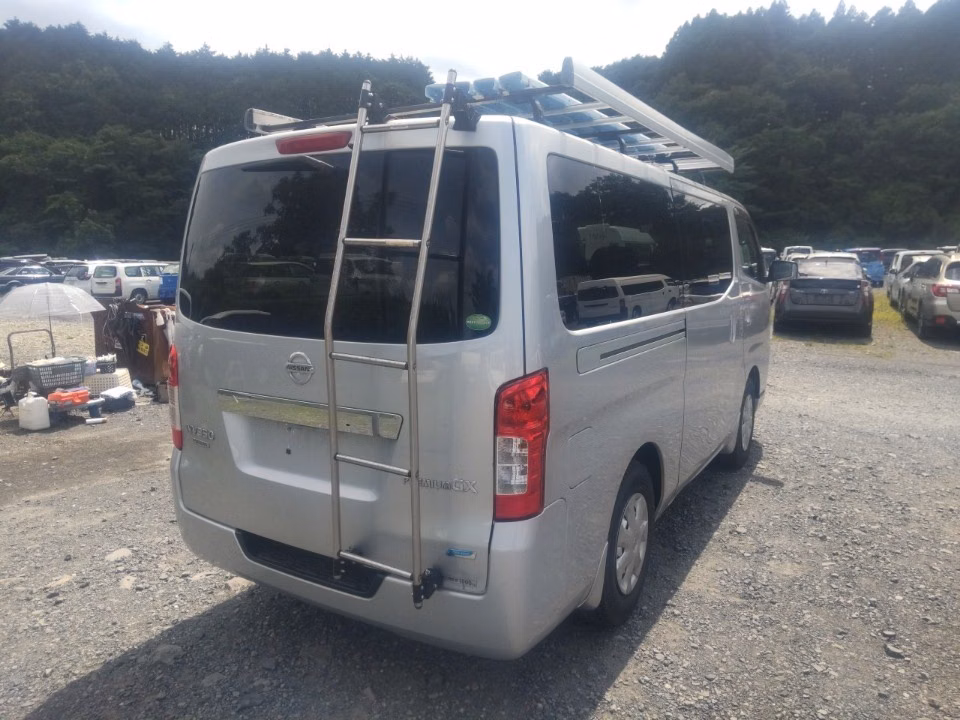 NISSAN NV350 CARAVAN
