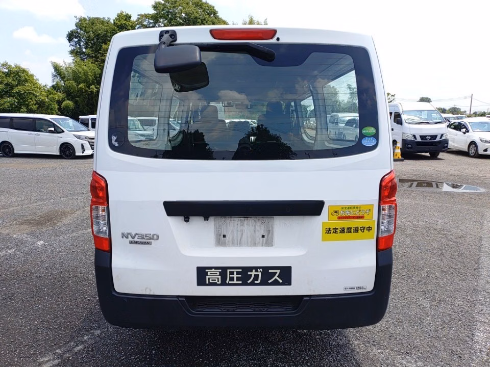 NISSAN NV350 CARAVAN